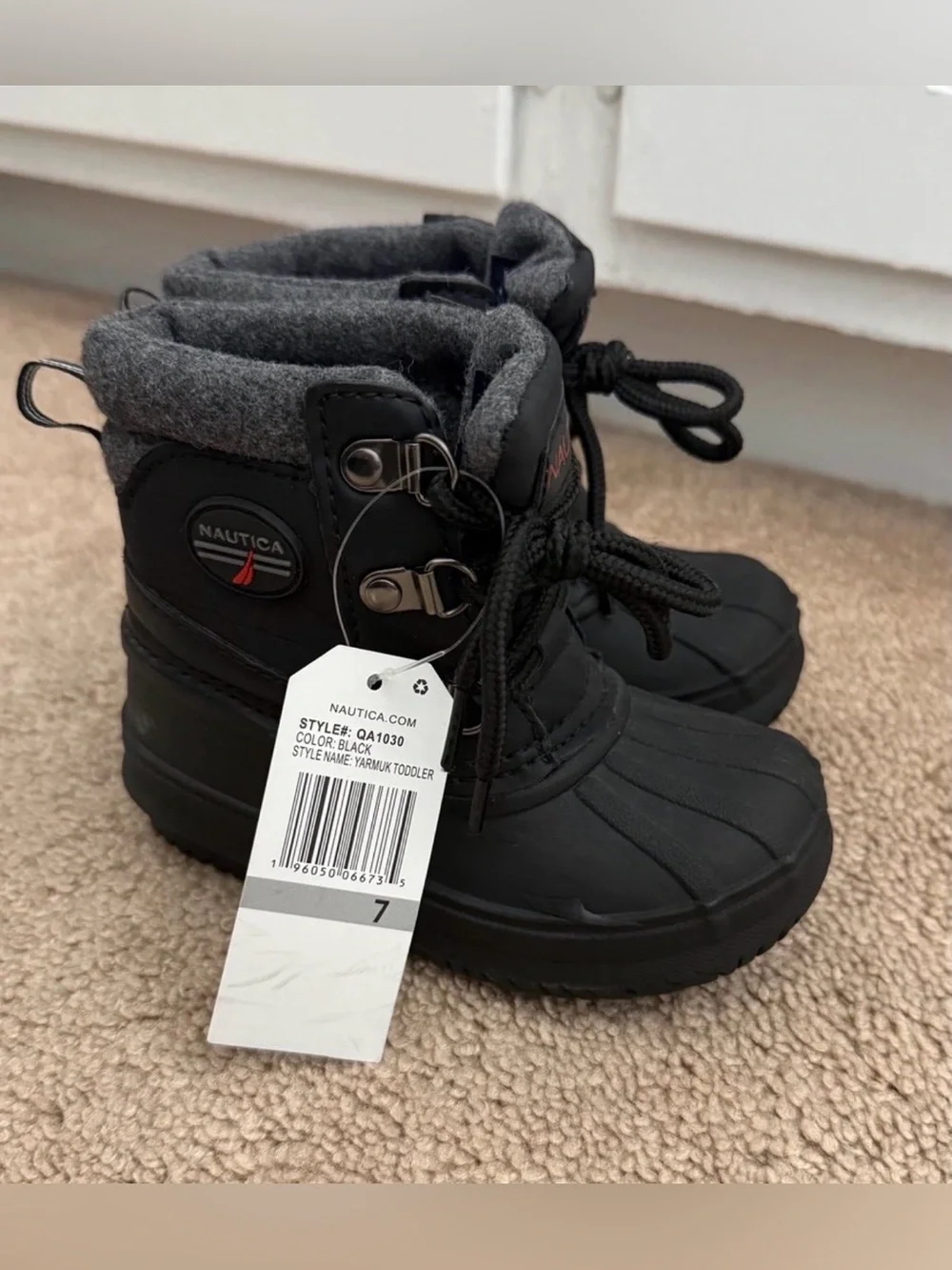 Brand New Nautica Kids' Black Waterproof Snow Boots (Size 7)
